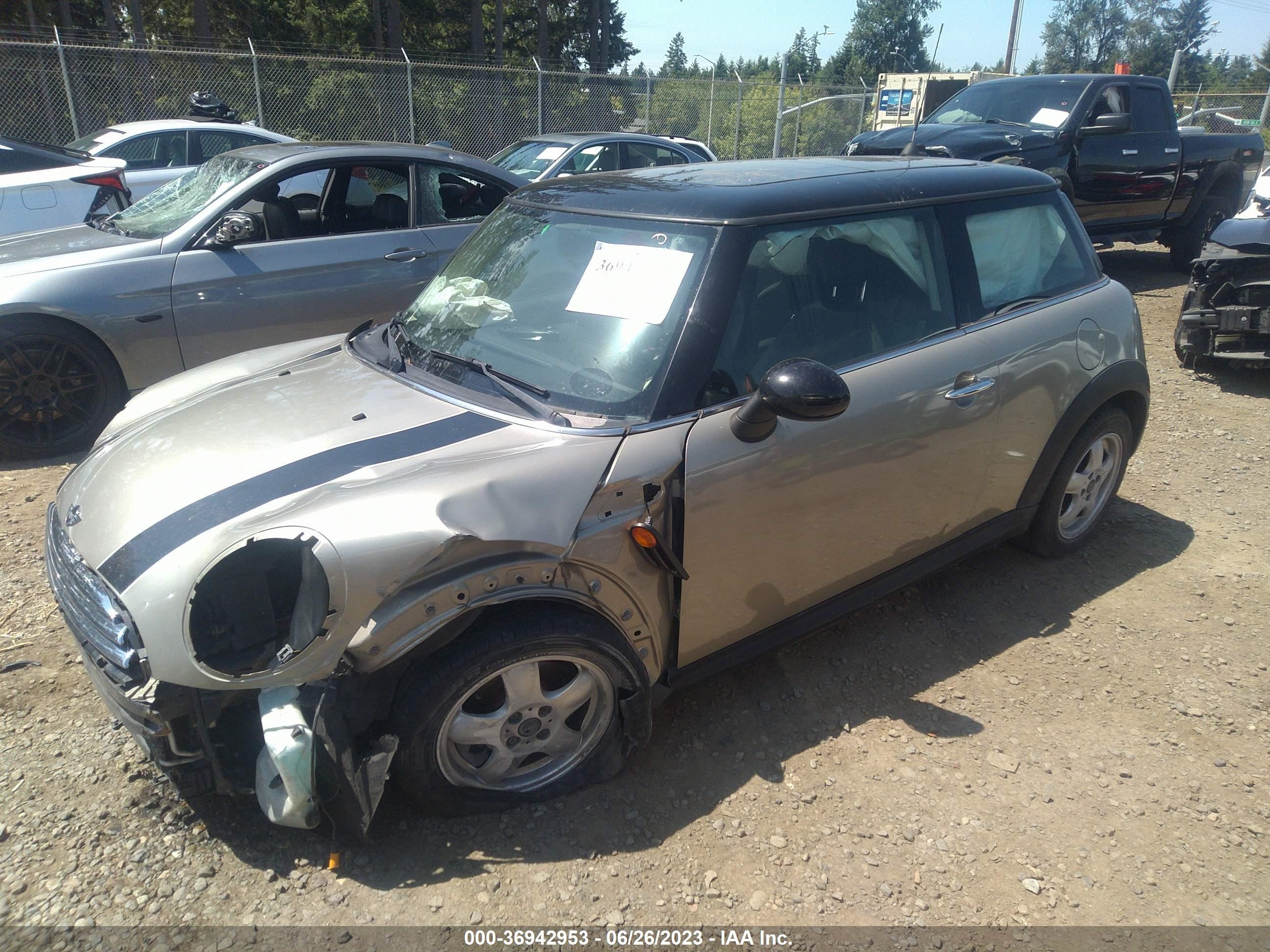 Photo 1 VIN: WMWSU3C59BT092813 - MINI HARD TOP 