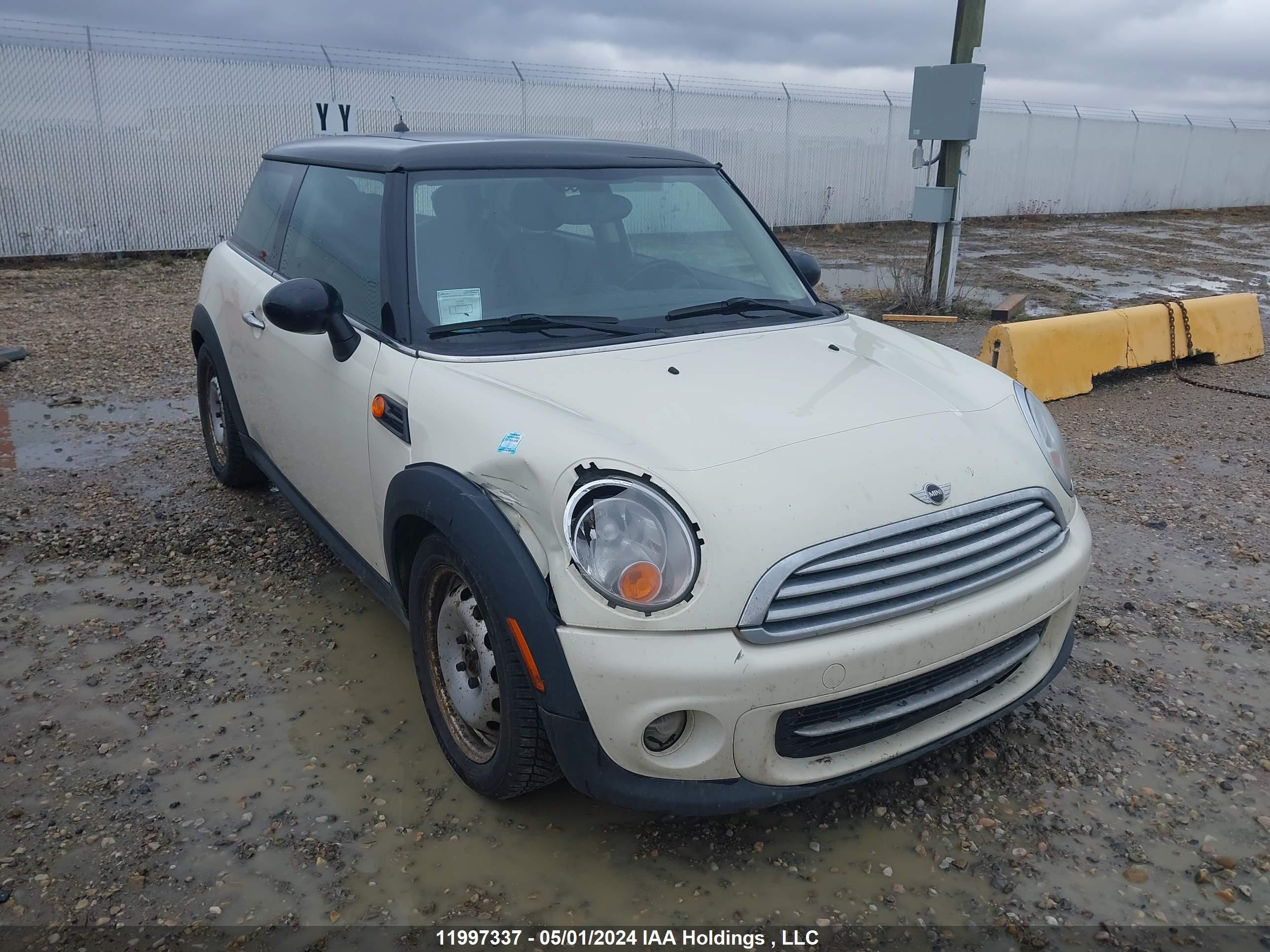 Photo 0 VIN: WMWSU3C59CT255848 - MINI COOPER 