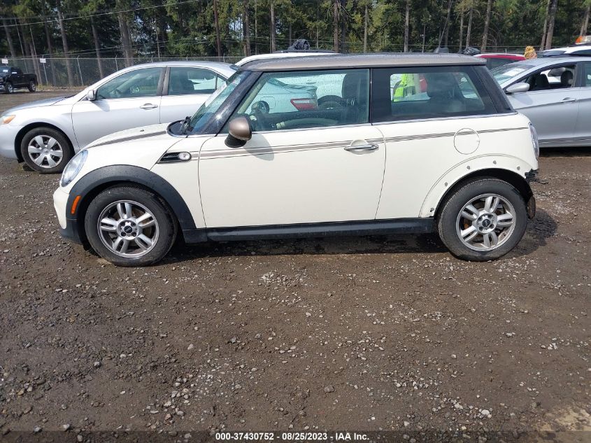 Photo 13 VIN: WMWSU3C59DT687695 - MINI COOPER 