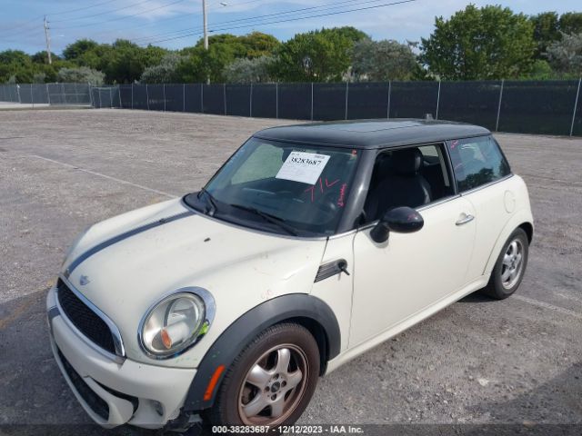 Photo 1 VIN: WMWSU3C5XBT095591 - MINI COOPER 