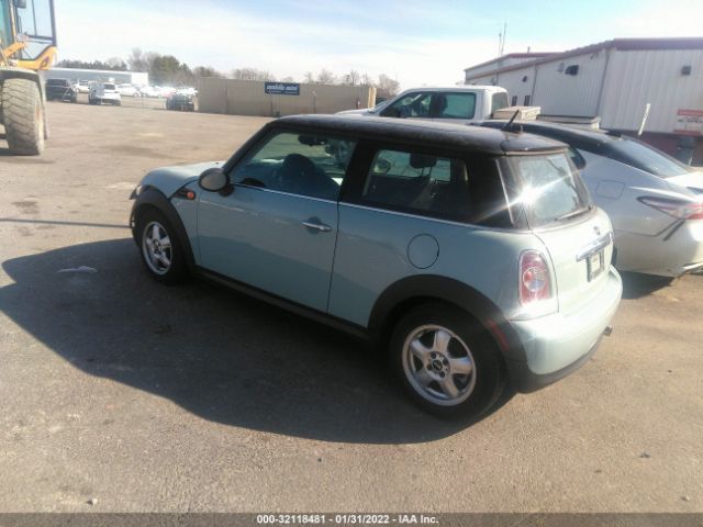 Photo 2 VIN: WMWSU3C5XBT184383 - MINI COOPER HARDTOP 