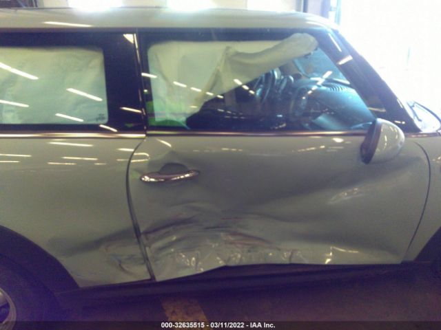 Photo 5 VIN: WMWSU3C5XBT253797 - MINI COOPER HARDTOP 