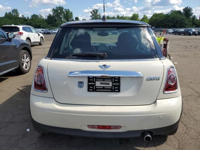 Photo 5 VIN: WMWSU3C5XCT255406 - MINI COOPER 