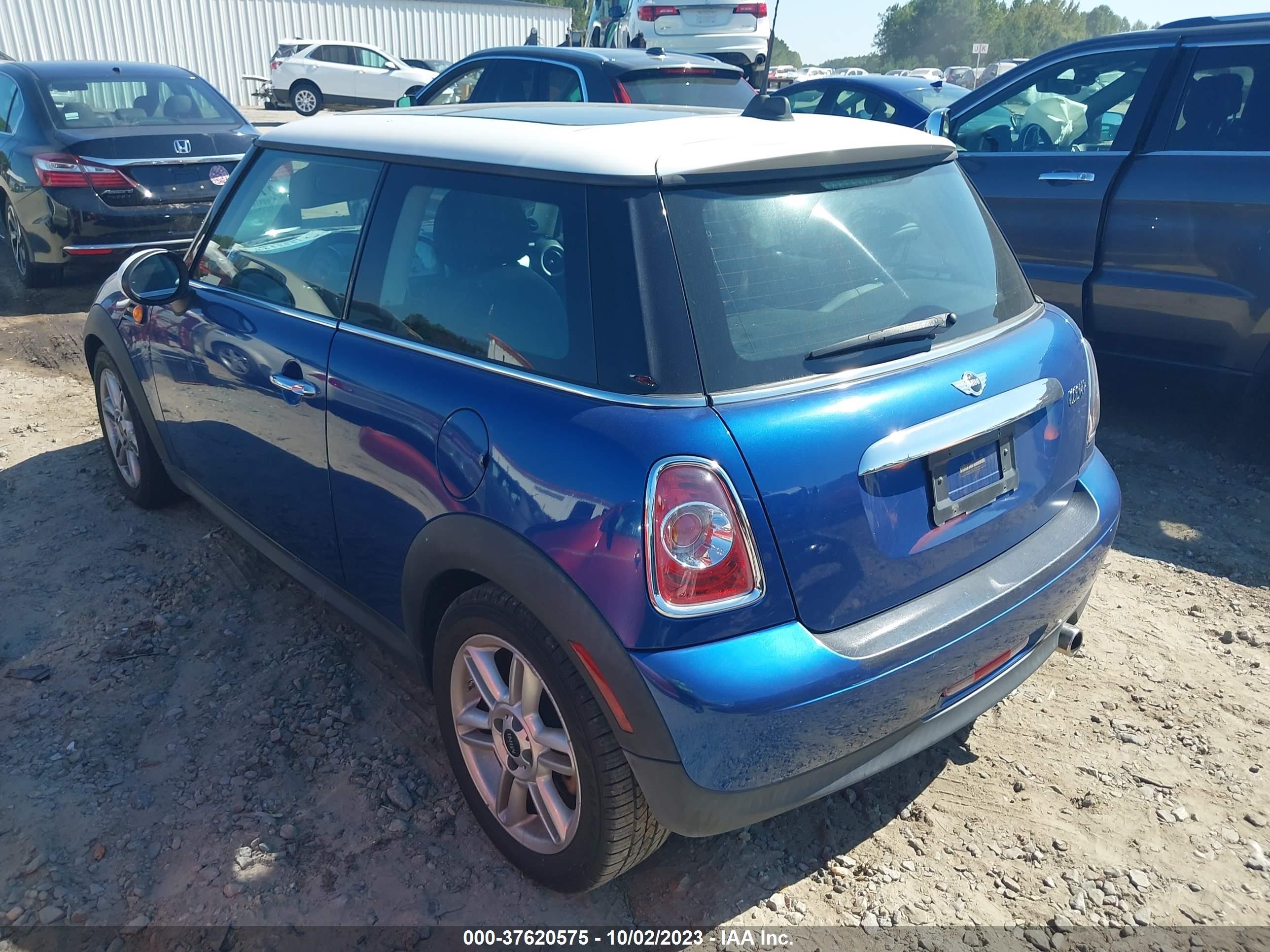 Photo 2 VIN: WMWSU3C5XCT369809 - MINI HARD TOP 