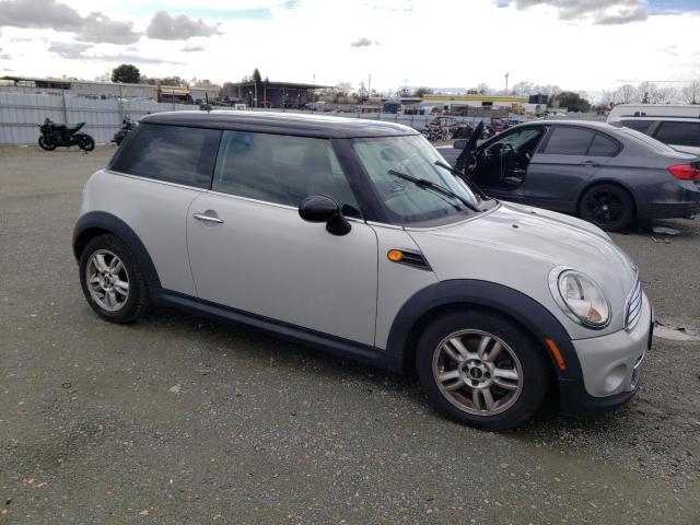 Photo 3 VIN: WMWSU3C5XDT547980 - MINI COOPER 