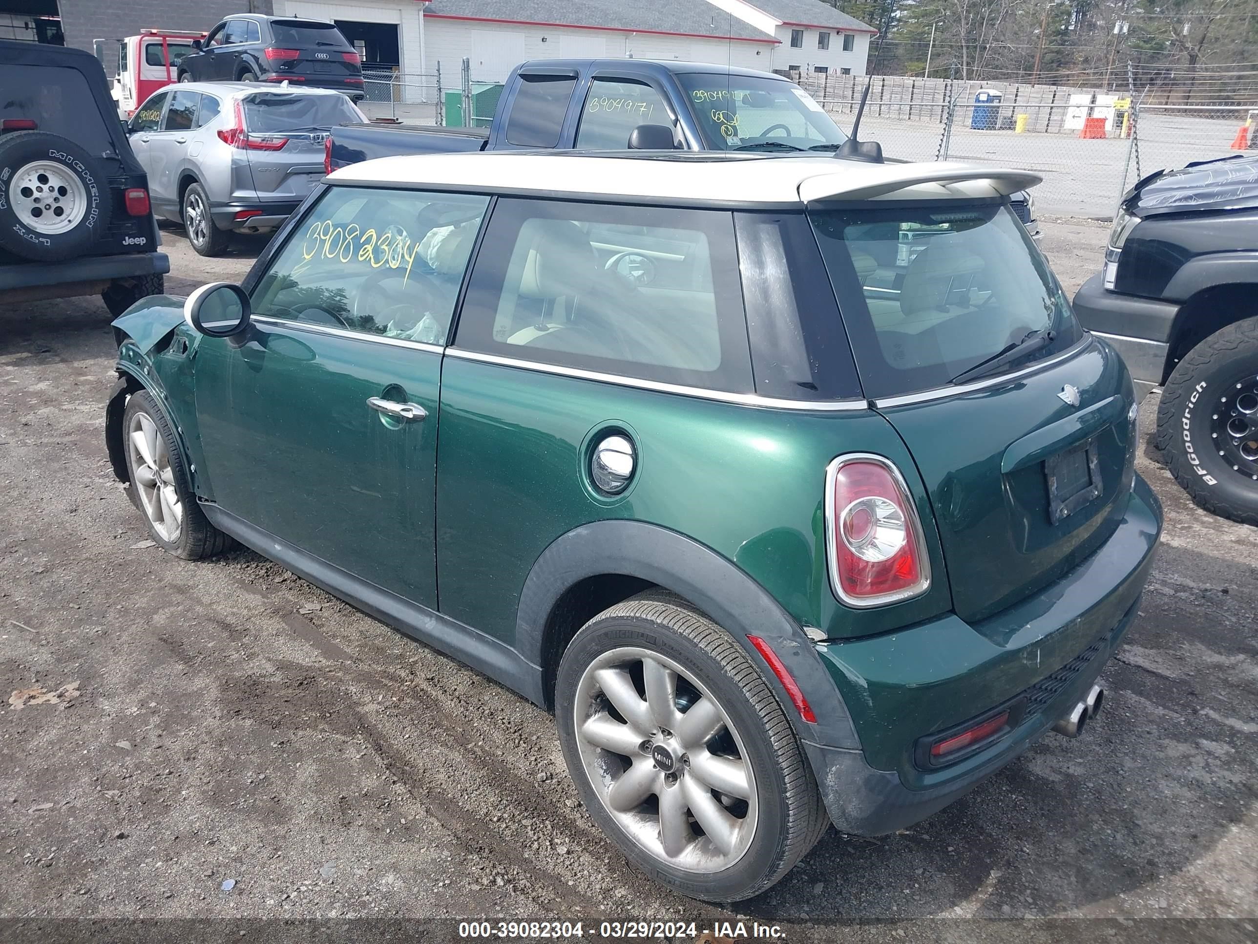 Photo 2 VIN: WMWSV3C50DT476270 - MINI HARD TOP 