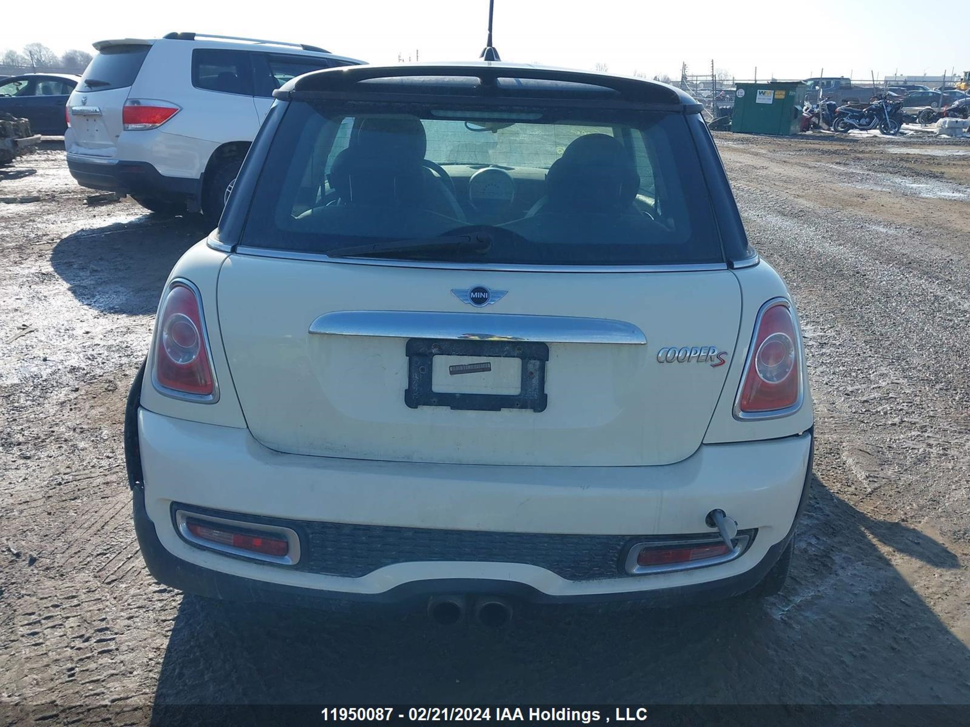 Photo 15 VIN: WMWSV3C50DTY29896 - MINI COOPER 