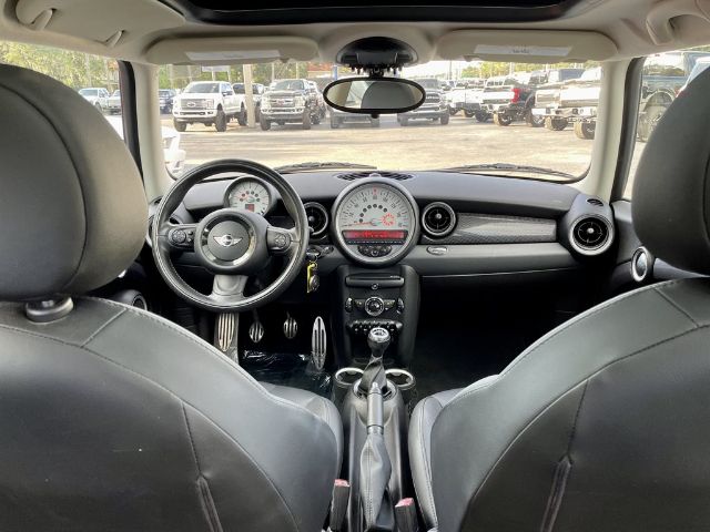 Photo 5 VIN: WMWSV3C51BTY21402 - MINI COOPER HARDTOP 