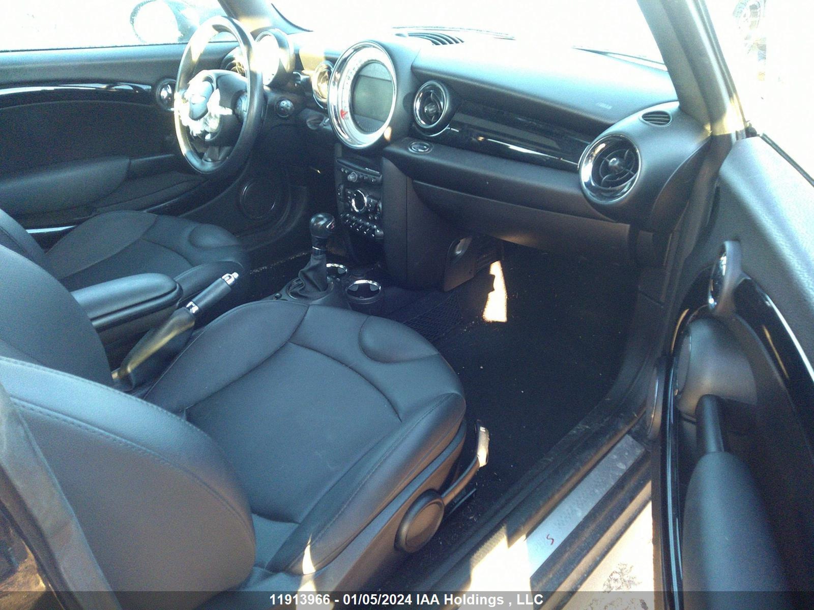 Photo 4 VIN: WMWSV3C51CT386947 - MINI HARD TOP 