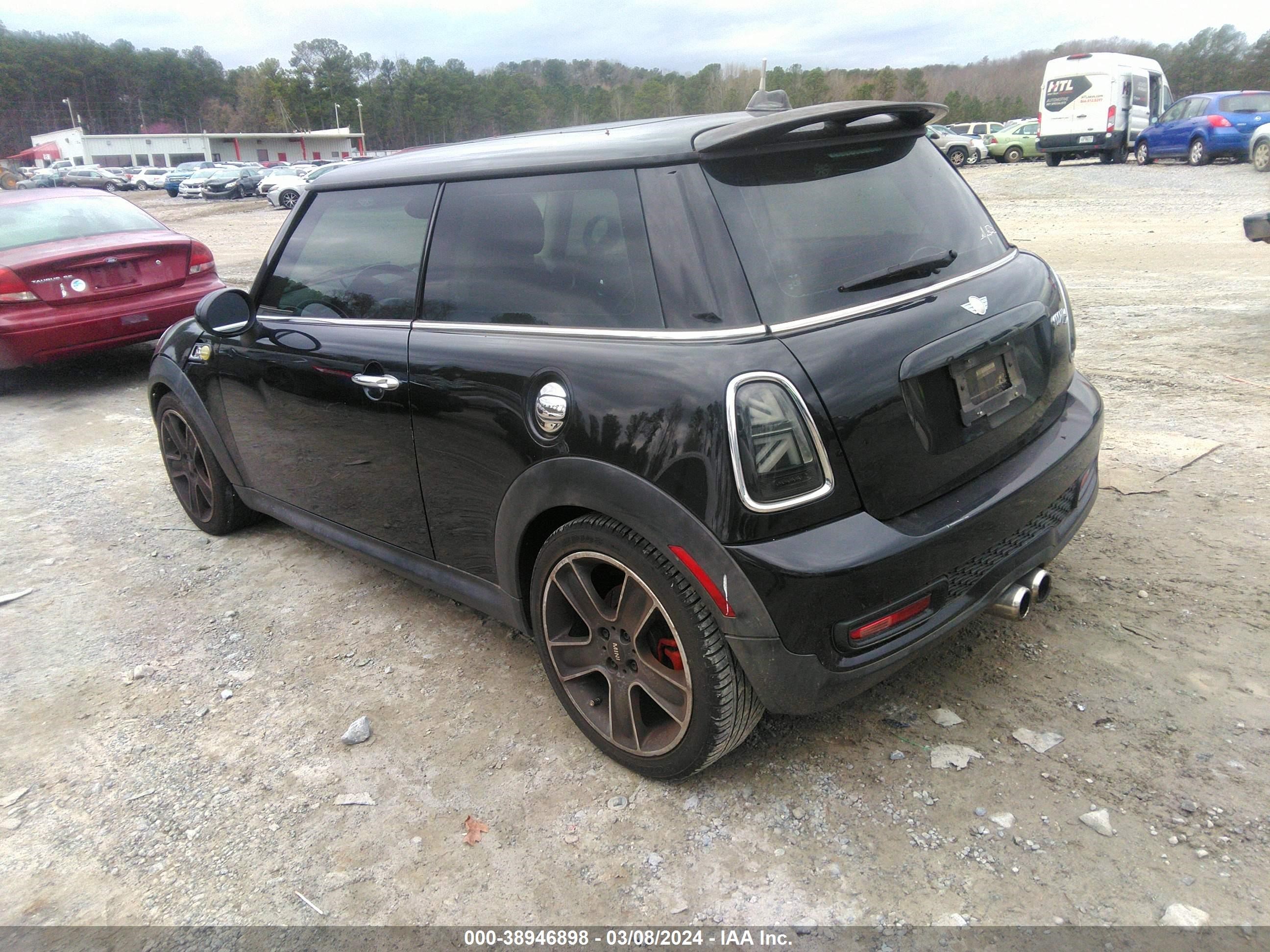 Photo 2 VIN: WMWSV3C51CT387449 - MINI COOPER 