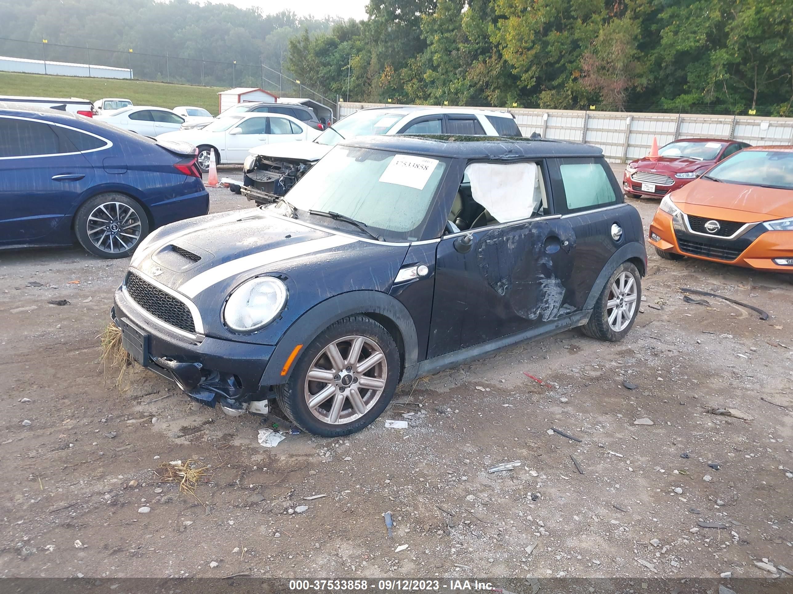 Photo 1 VIN: WMWSV3C51DT396119 - MINI HARD TOP 