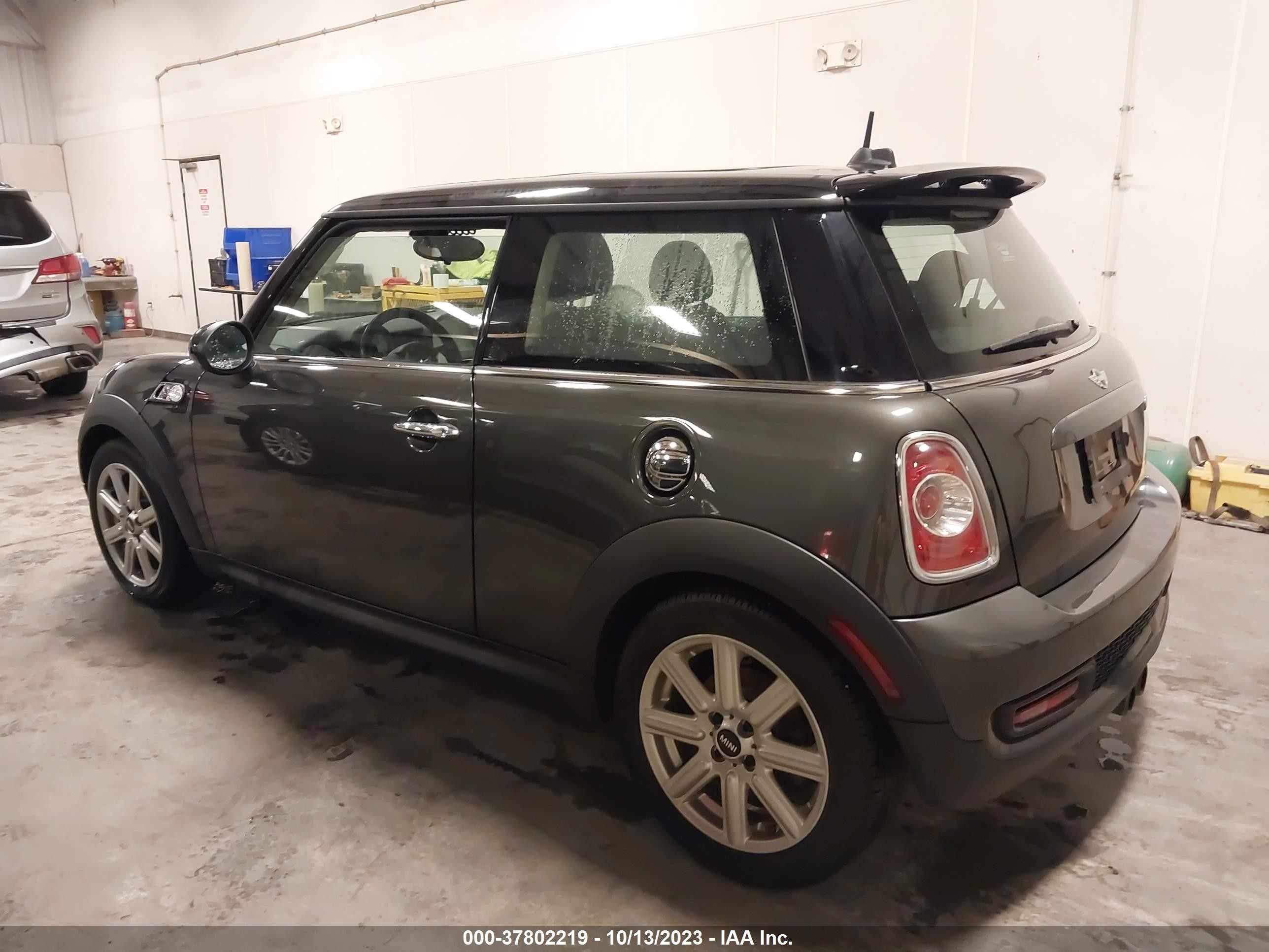 Photo 13 VIN: WMWSV3C51DT479291 - MINI HARD TOP 