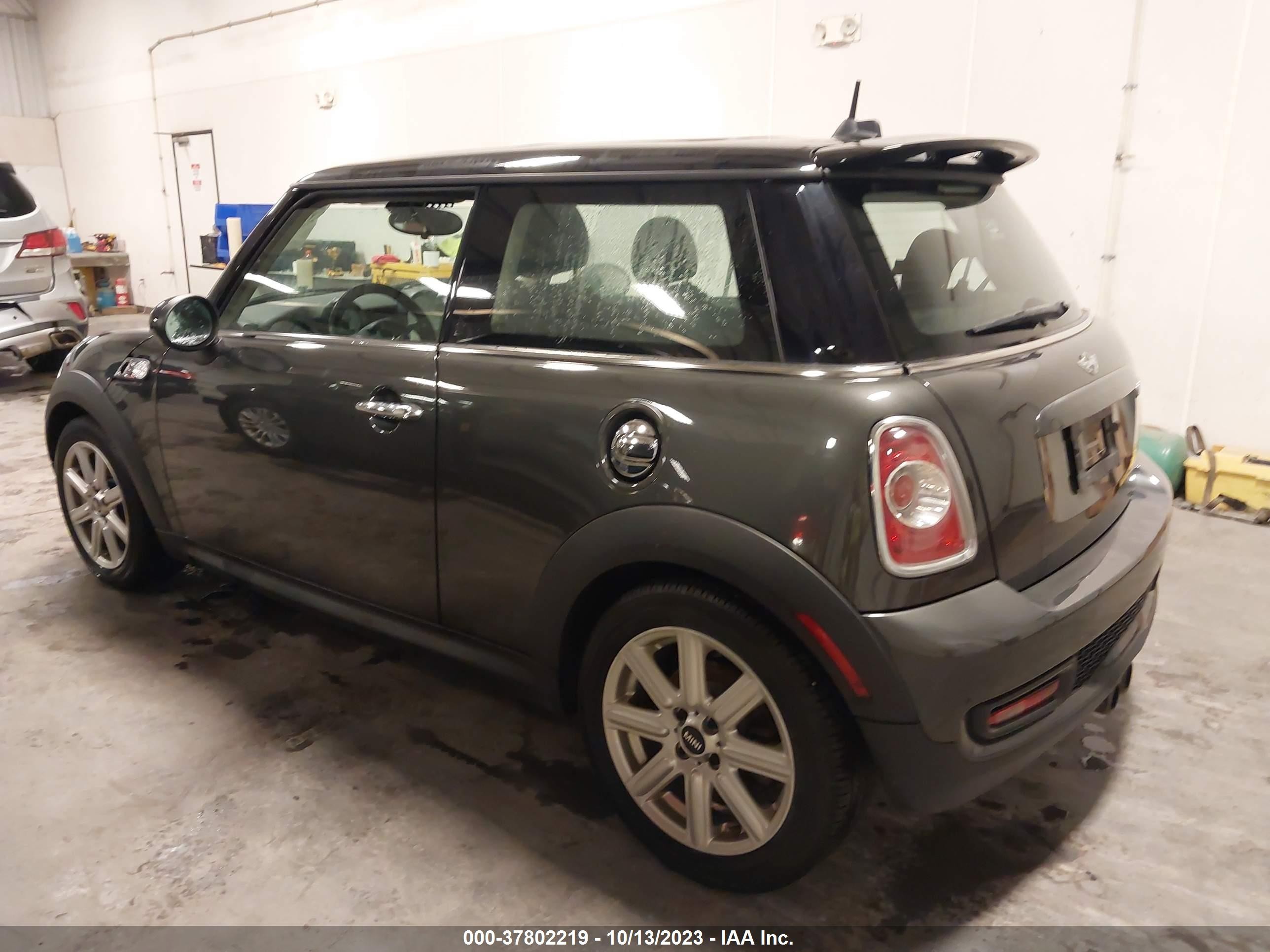 Photo 2 VIN: WMWSV3C51DT479291 - MINI HARD TOP 