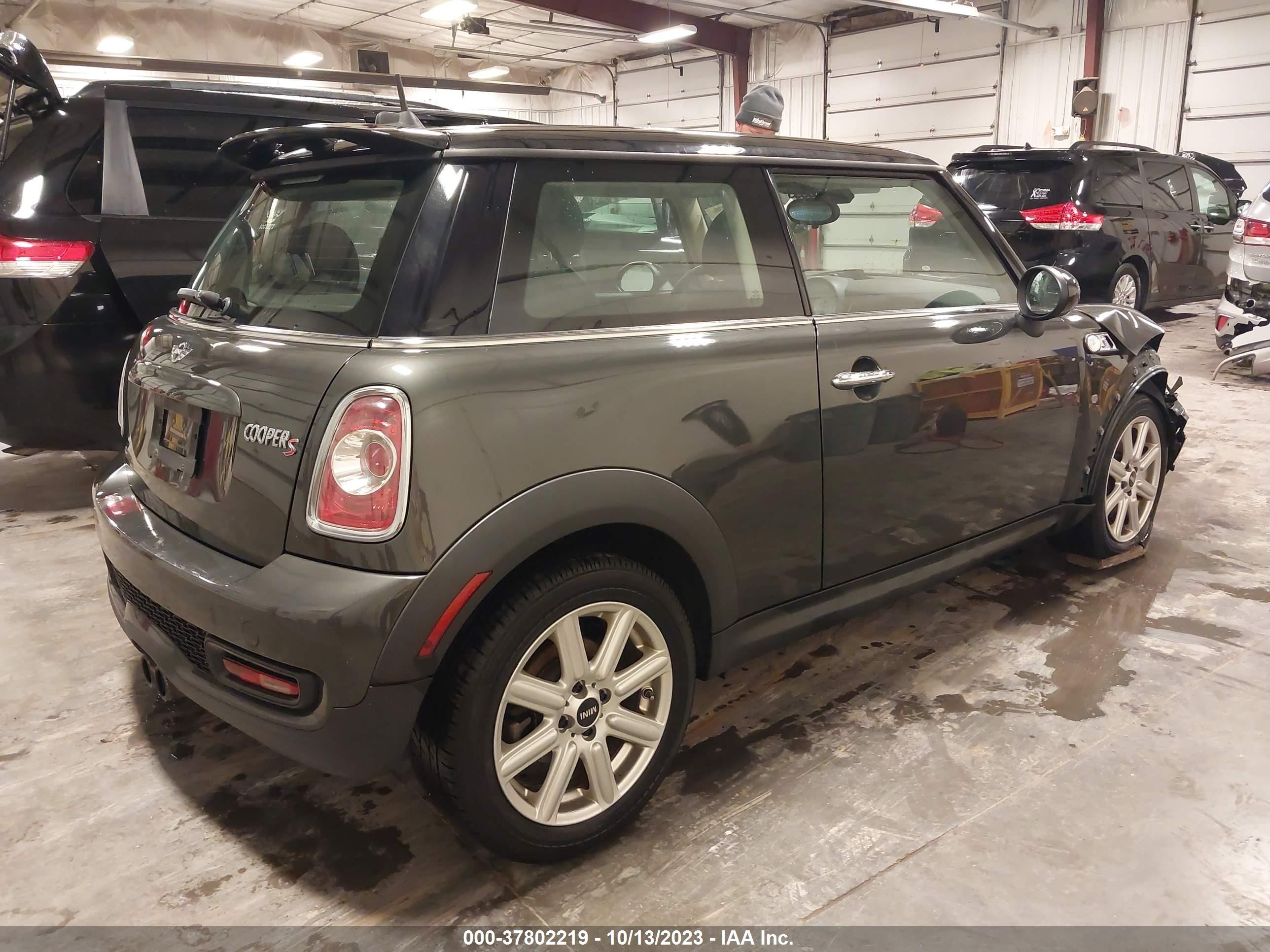 Photo 3 VIN: WMWSV3C51DT479291 - MINI HARD TOP 