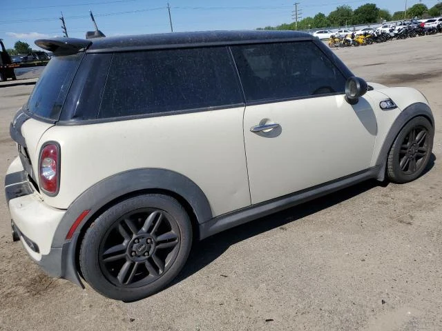 Photo 2 VIN: WMWSV3C52BTY24390 - MINI COOPER S 