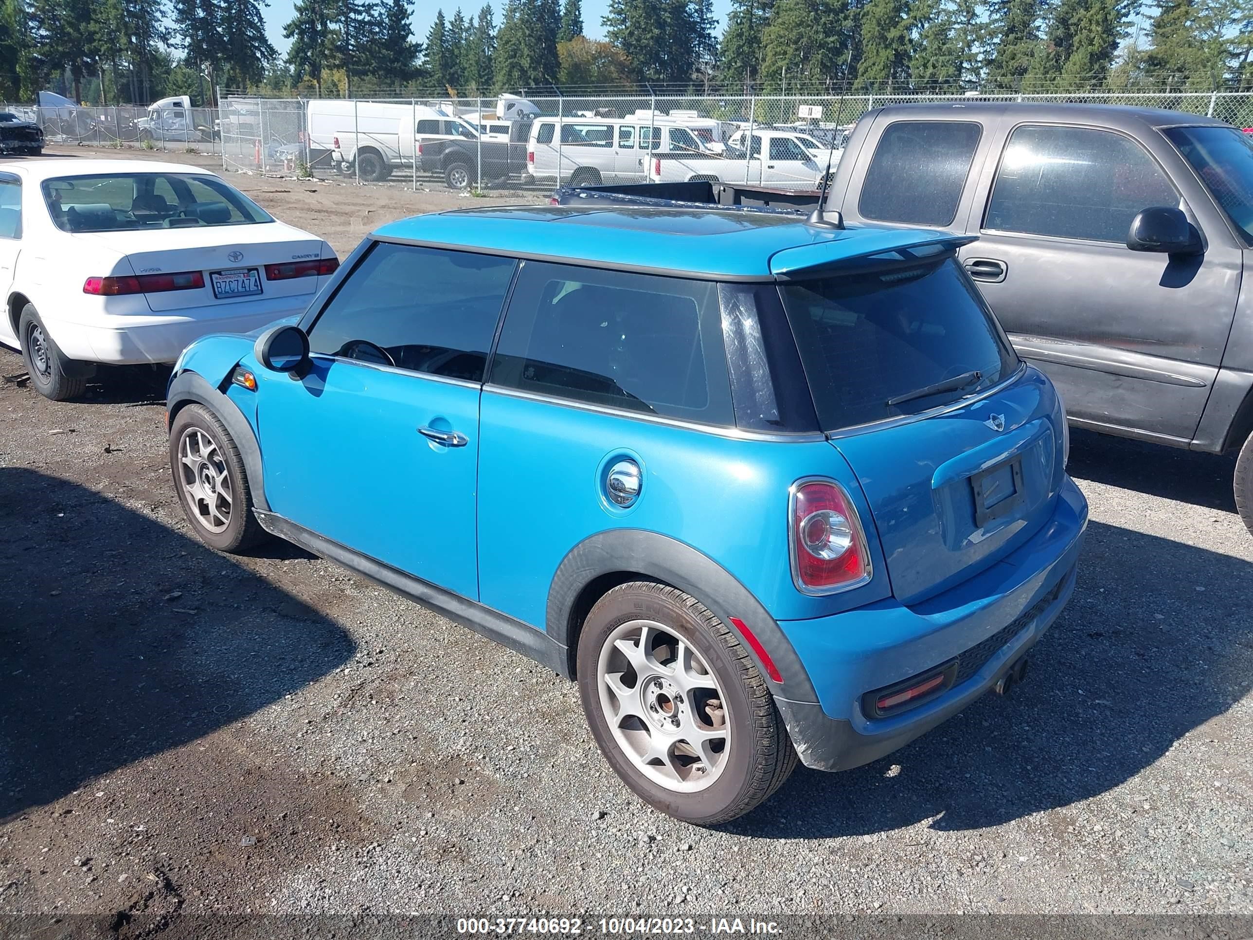 Photo 2 VIN: WMWSV3C52CT387122 - MINI HARD TOP 