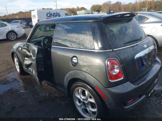 Photo 2 VIN: WMWSV3C53BTY21997 - MINI COOPER S 