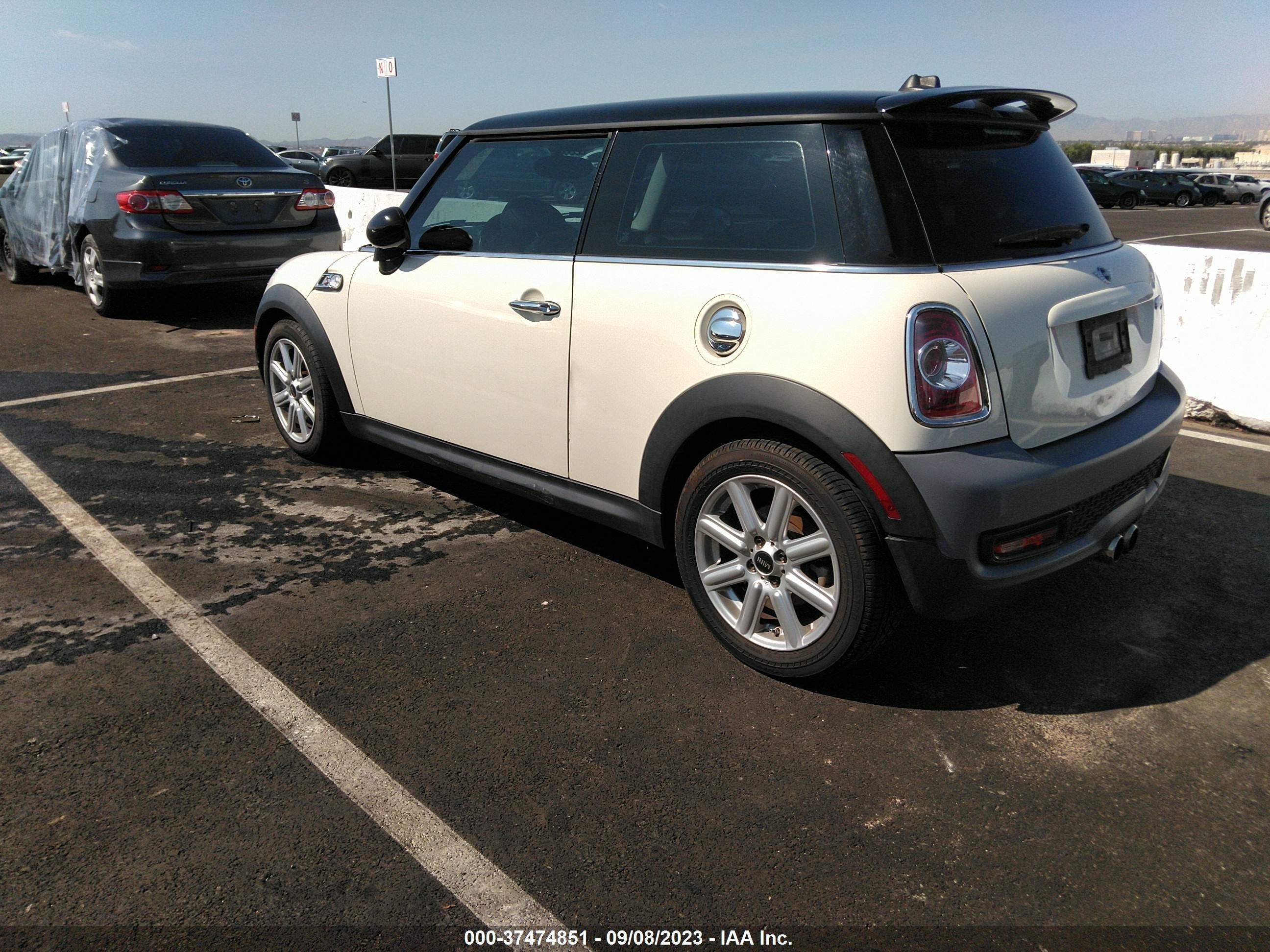 Photo 2 VIN: WMWSV3C54DT390380 - MINI HARD TOP 