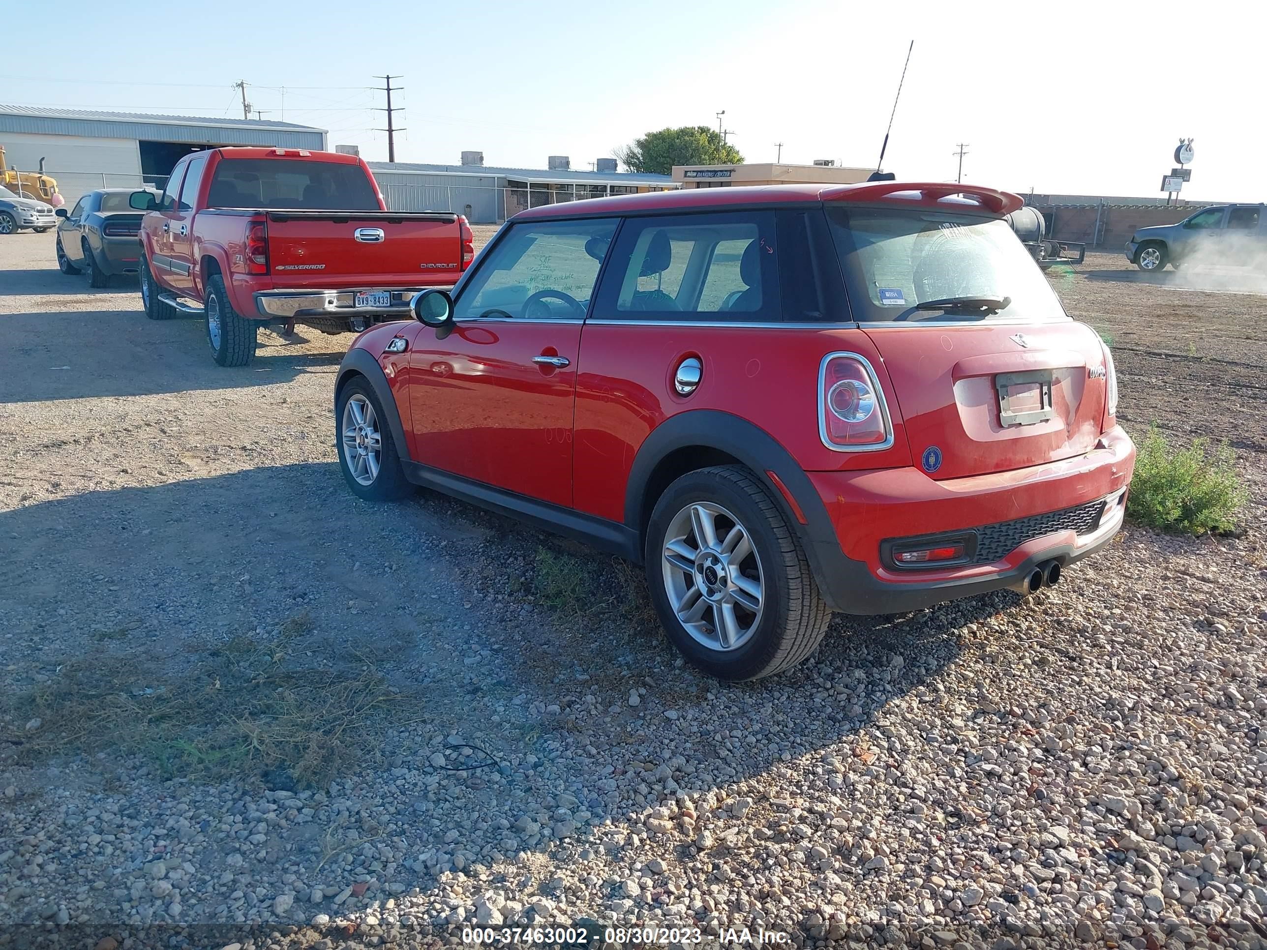 Photo 2 VIN: WMWSV3C55CT387065 - MINI HARD TOP 