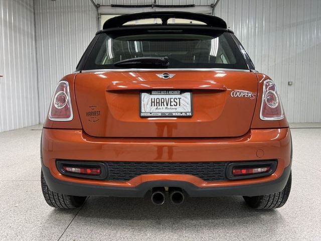 Photo 2 VIN: WMWSV3C56BTY13179 - MINI COOPER HARDTOP 