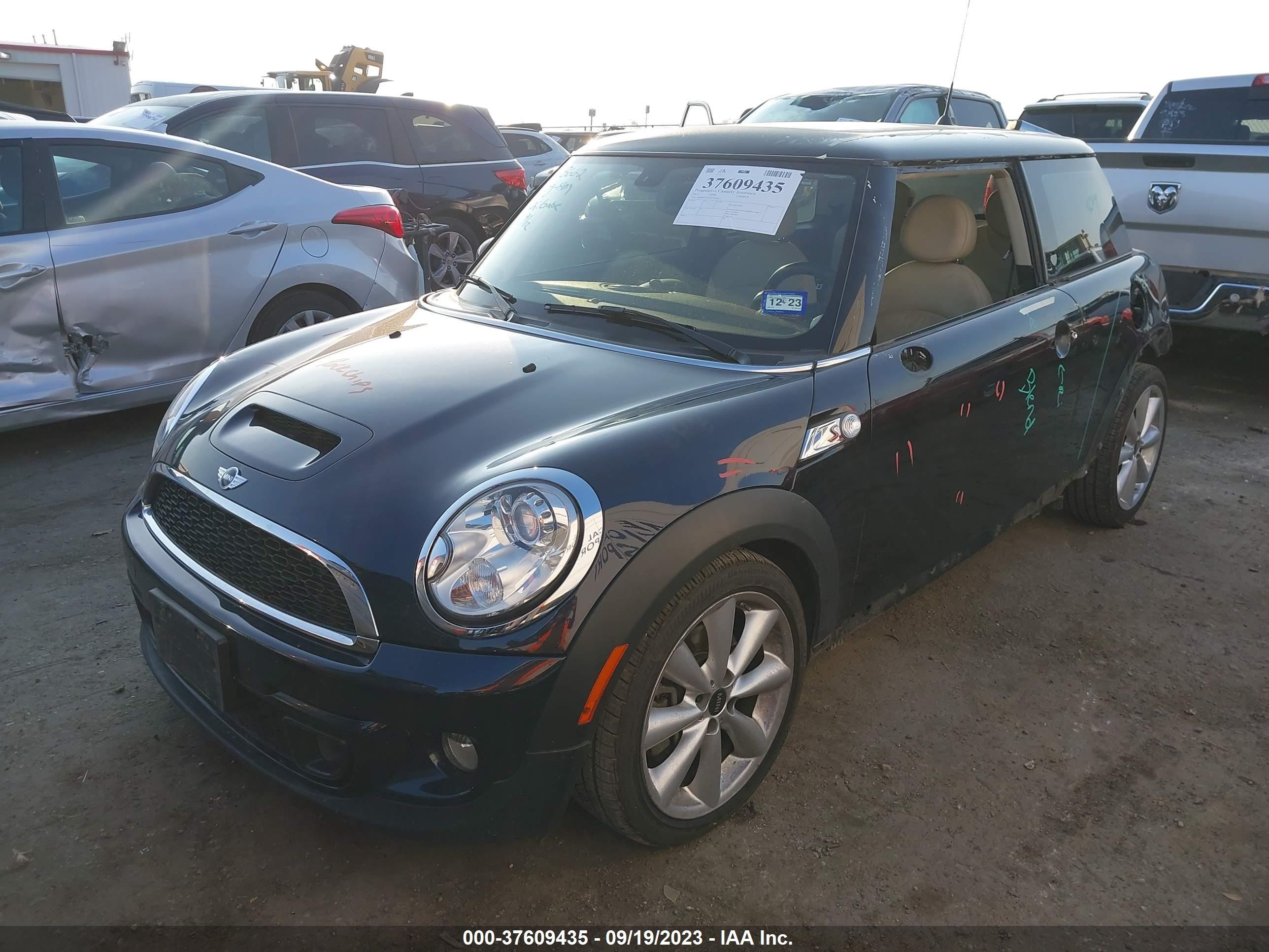 Photo 1 VIN: WMWSV3C56DT394429 - MINI HARD TOP 