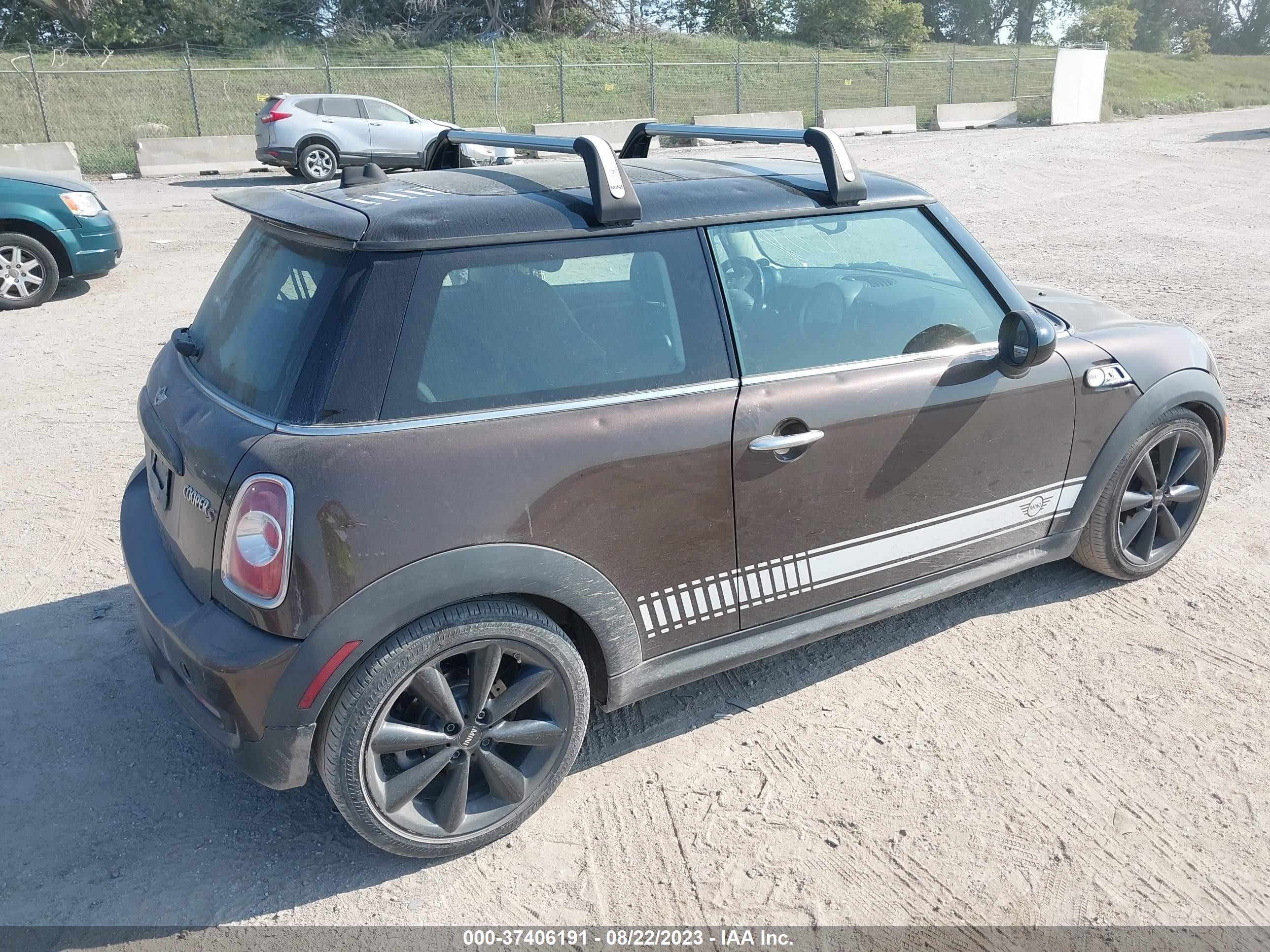 Photo 3 VIN: WMWSV3C57BTY22540 - MINI HARD TOP 