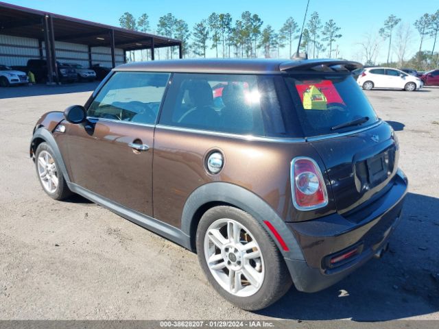 Photo 2 VIN: WMWSV3C59BTY15864 - MINI COOPER S 