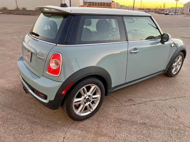 Photo 3 VIN: WMWSV3C59DT394392 - MINI COOPER S 