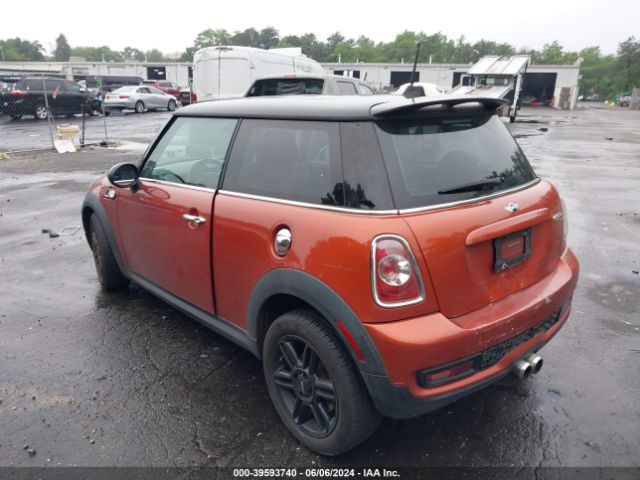 Photo 2 VIN: WMWSV3C5XCT386624 - MINI HARDTOP 