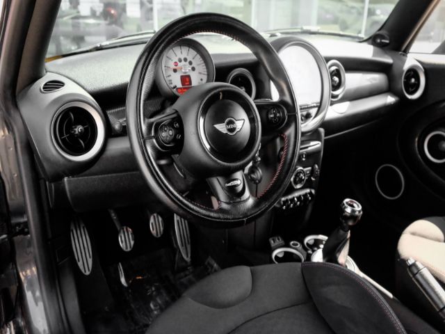 Photo 8 VIN: WMWSV3C5XDT477880 - MINI COOPER HARDTOP 