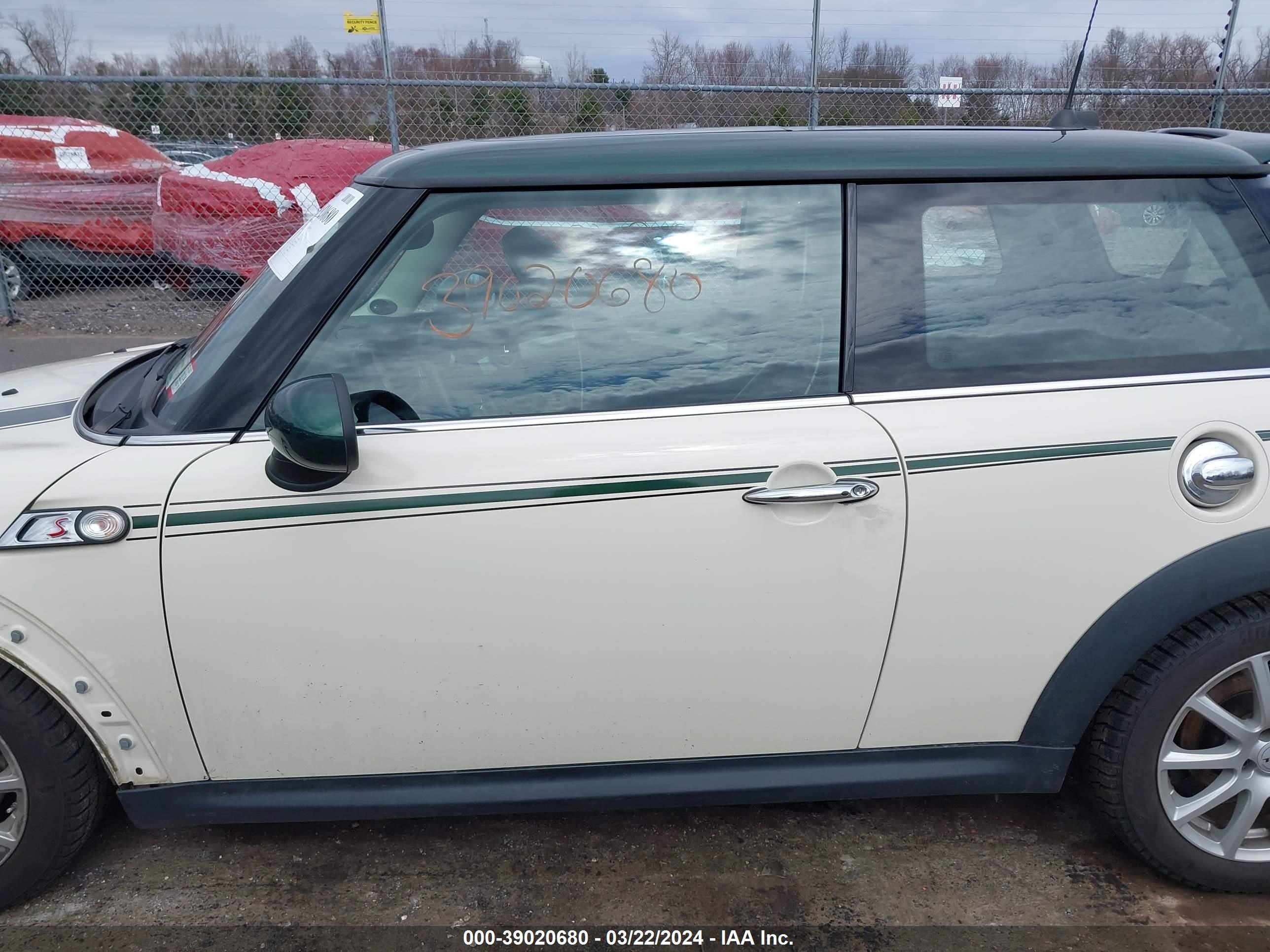 Photo 14 VIN: WMWSV3C5XDT478429 - MINI HARD TOP 