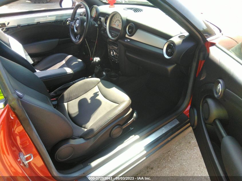 Photo 4 VIN: WMWSX1C51DT300438 - MINI COUPE 