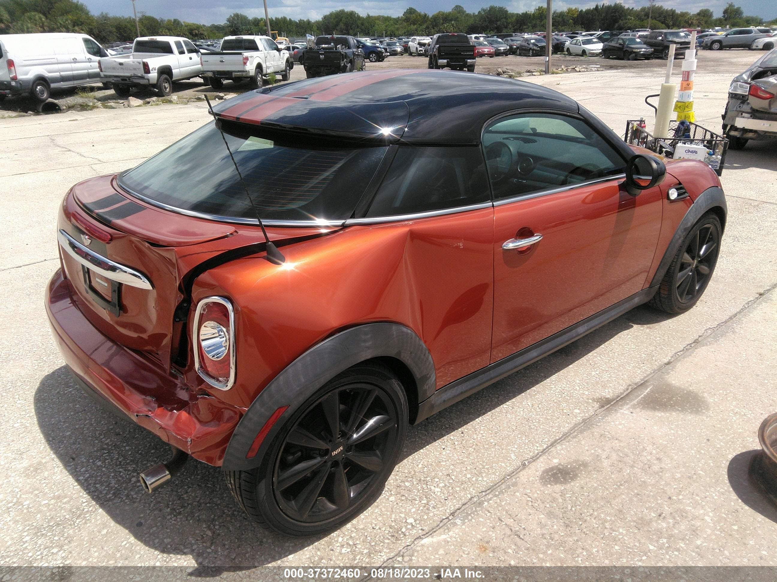 Photo 3 VIN: WMWSX1C58ET507930 - MINI COUPE 