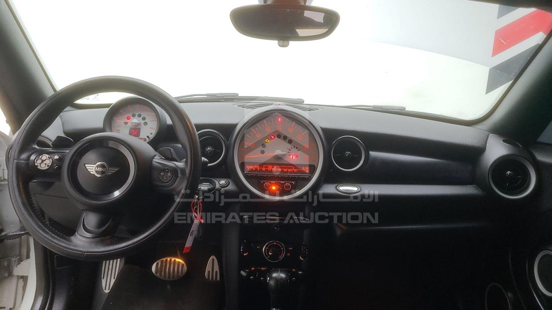 Photo 21 VIN: WMWSX3C50ET772997 - MINI COOPER S 