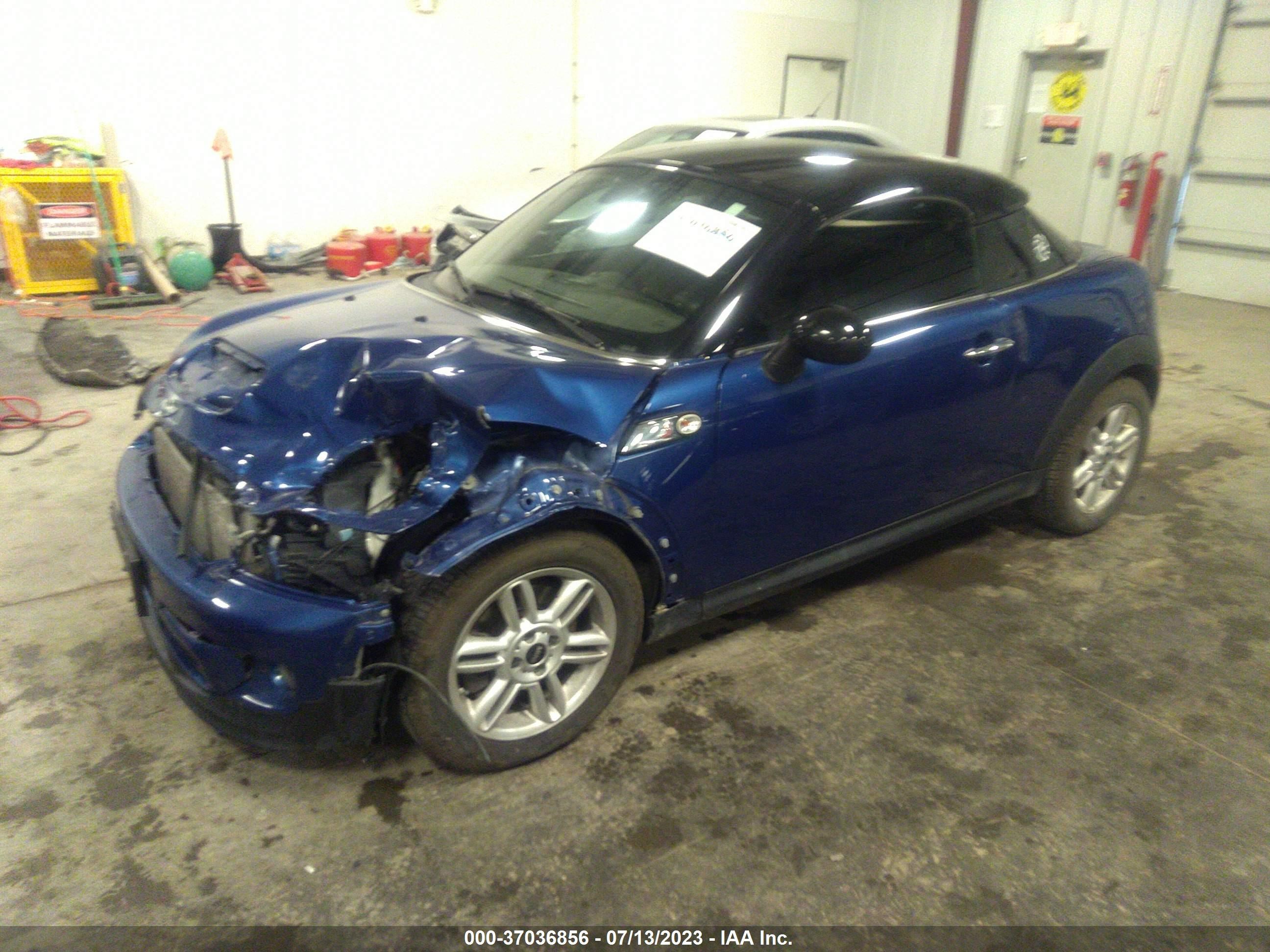 Photo 1 VIN: WMWSX3C51CT155489 - MINI COUPE 