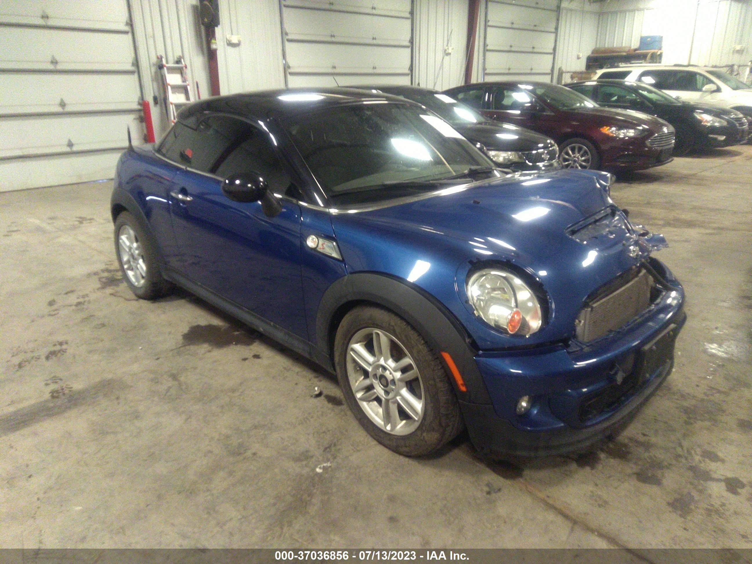 Photo 13 VIN: WMWSX3C51CT155489 - MINI COUPE 