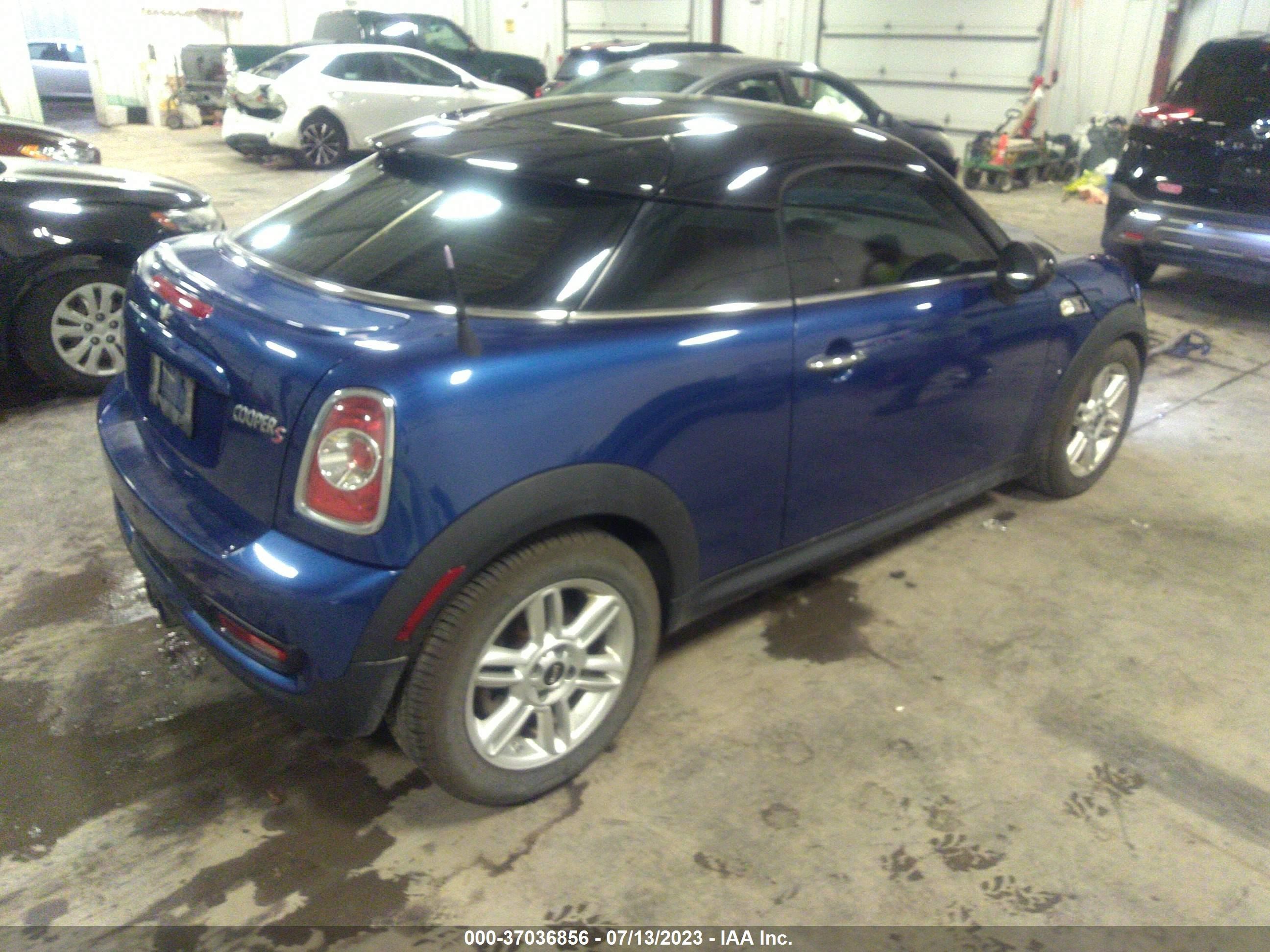 Photo 3 VIN: WMWSX3C51CT155489 - MINI COUPE 