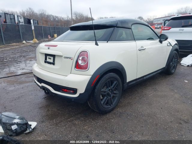 Photo 3 VIN: WMWSX3C51DT466597 - MINI COUPE 