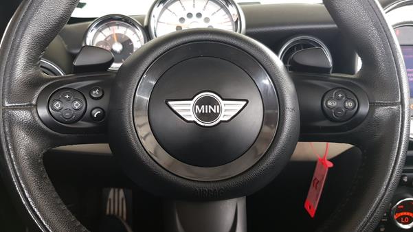 Photo 24 VIN: WMWSY3109DT561722 - MINI COOPER 