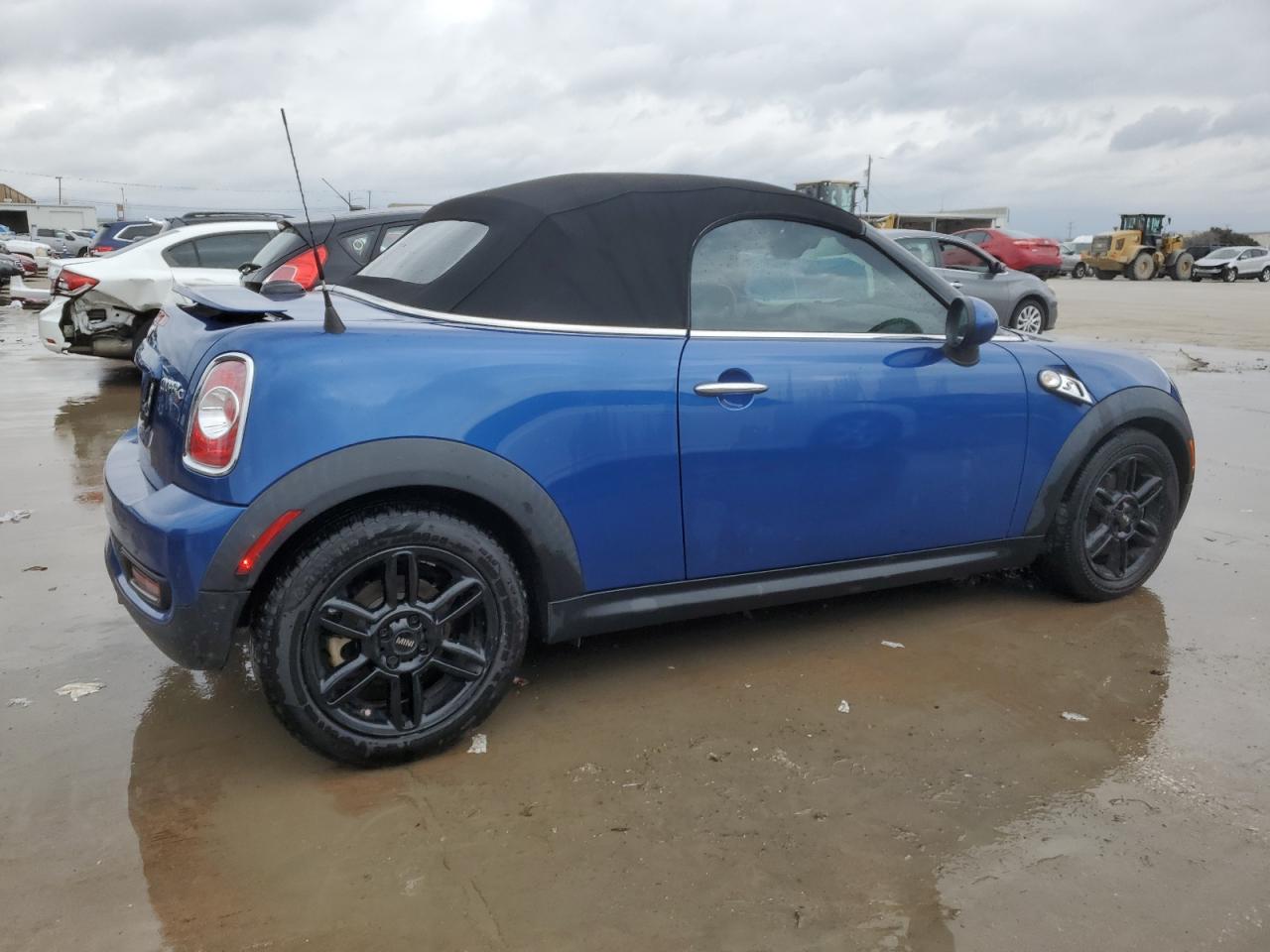 Photo 2 VIN: WMWSY3C52DT594361 - MINI COOPER 