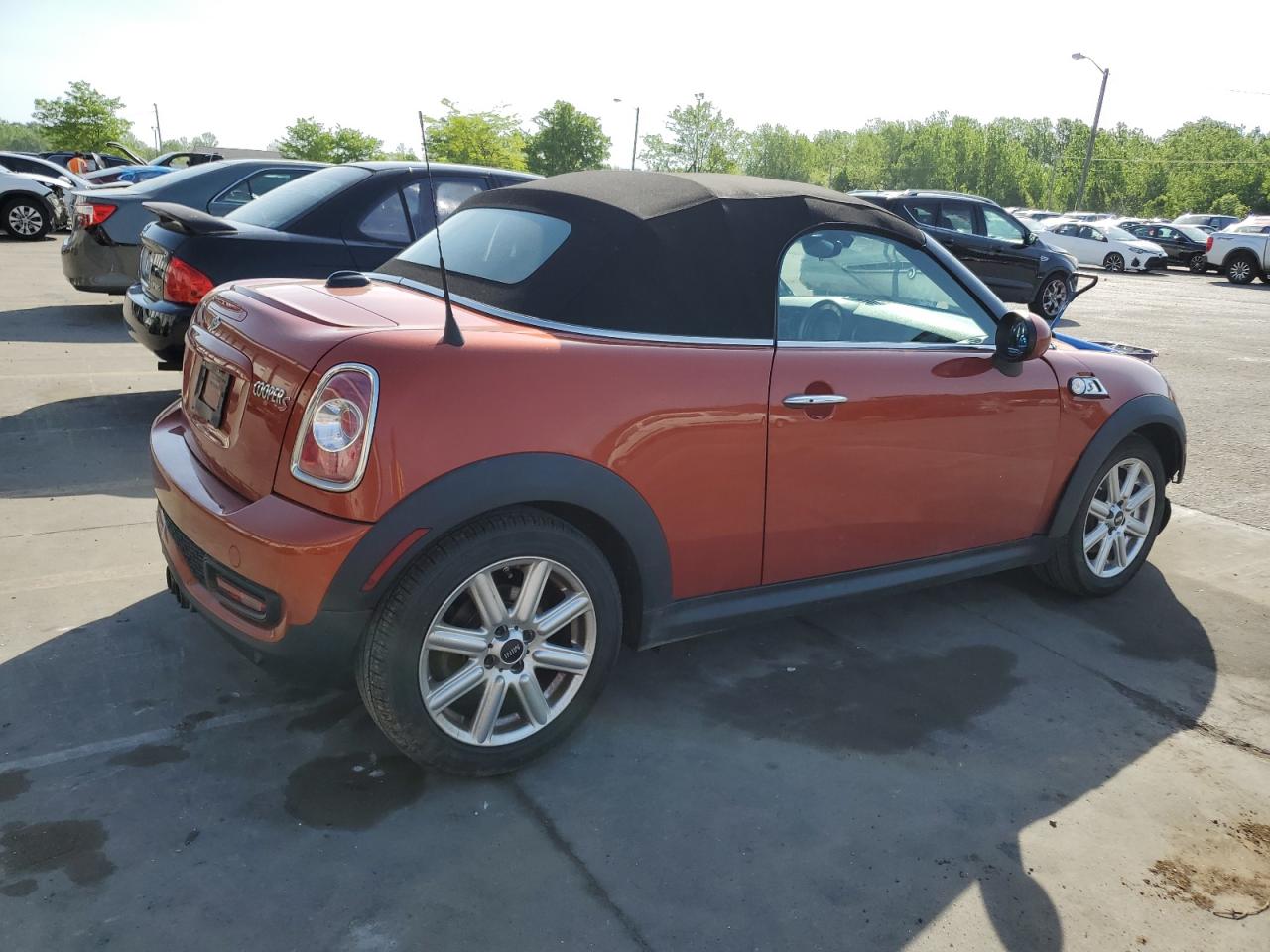 Photo 2 VIN: WMWSY3C56DT594329 - MINI COOPER 