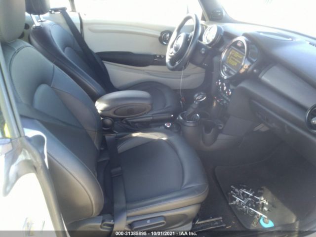 Photo 4 VIN: WMWWG5C30H3C99380 - MINI CONVERTIBLE 