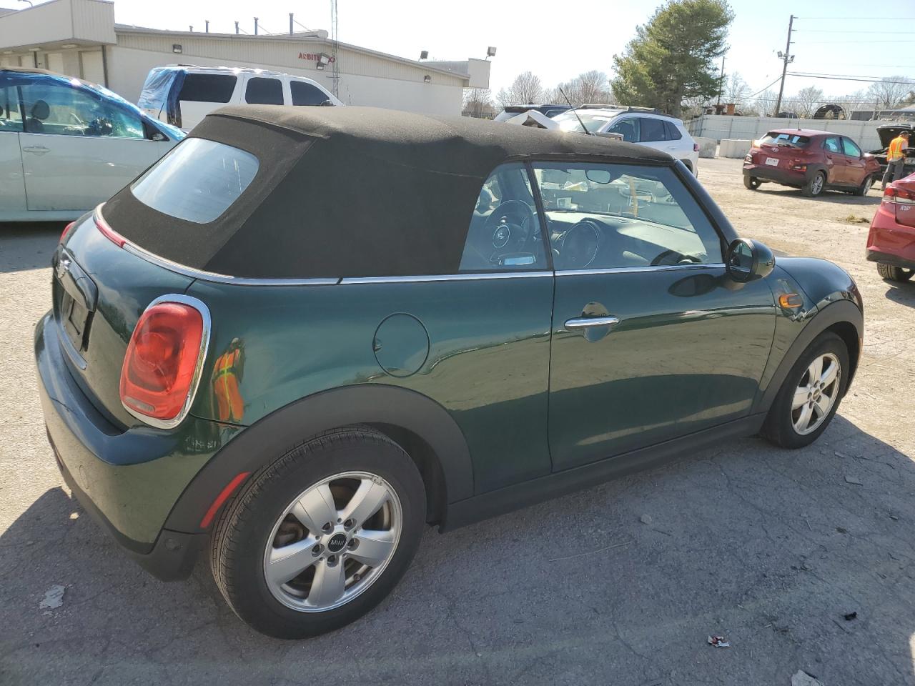 Photo 2 VIN: WMWWG5C57K3F79242 - MINI COOPER 