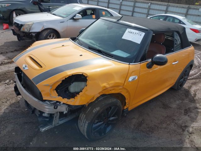 Photo 1 VIN: WMWWG9C35H3C81206 - MINI CONVERTIBLE 