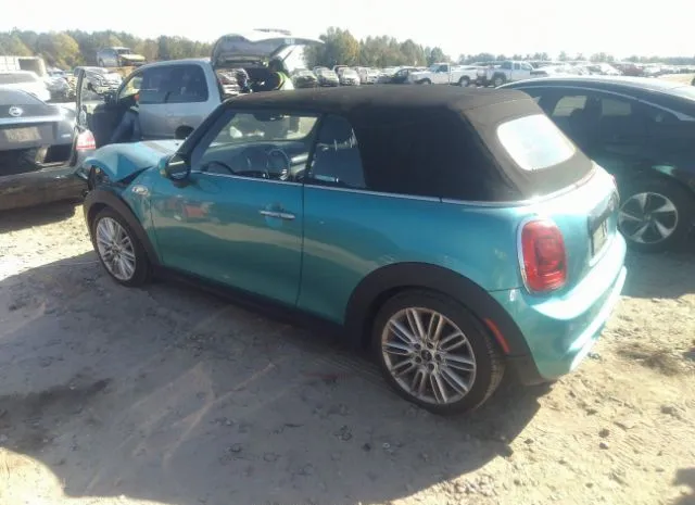 Photo 2 VIN: WMWWG9C52J3E38925 - MINI CONVERTIBLE 