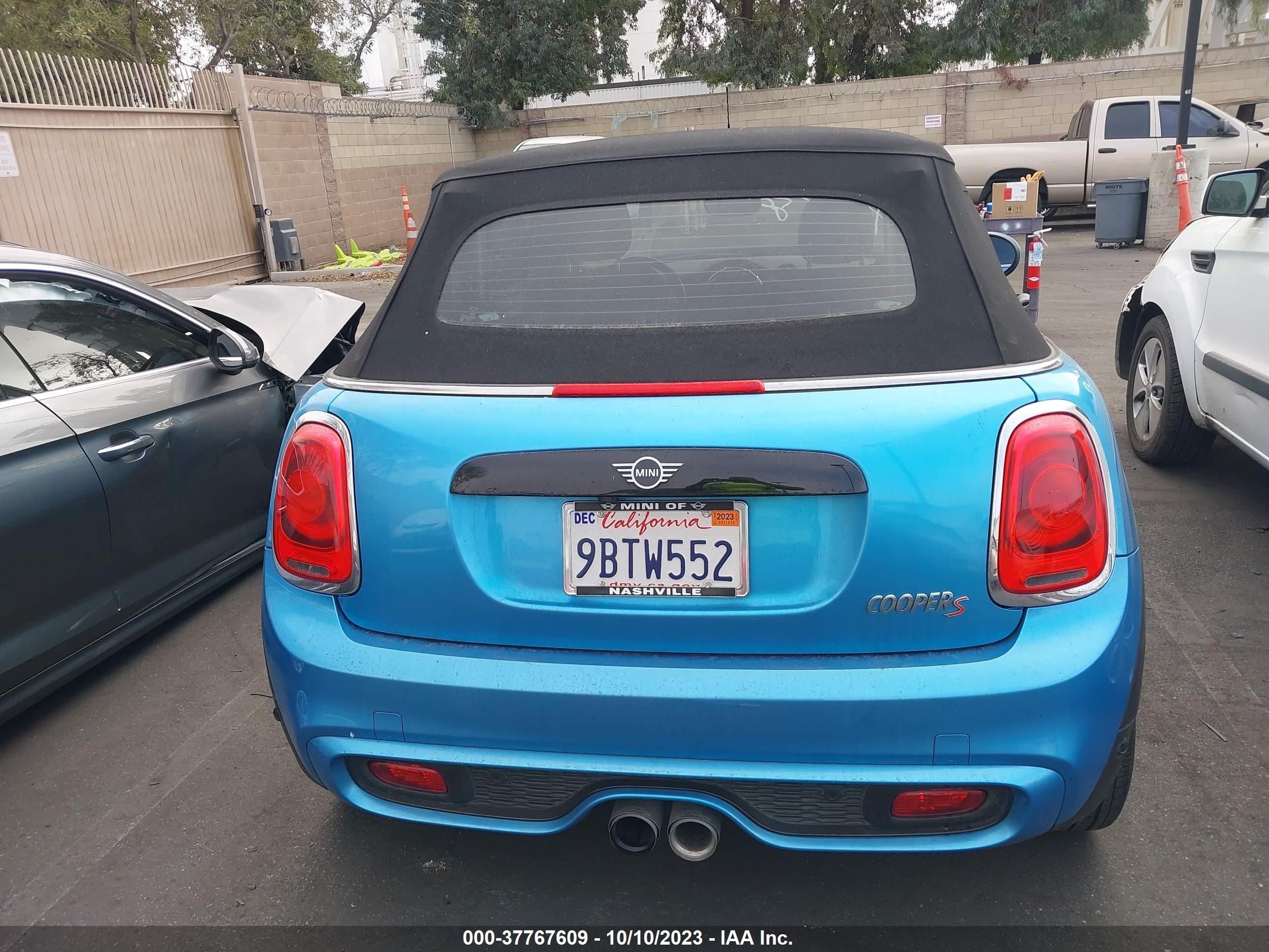 Photo 15 VIN: WMWWG9C53K3J31195 - MINI CONVERTIBLE 