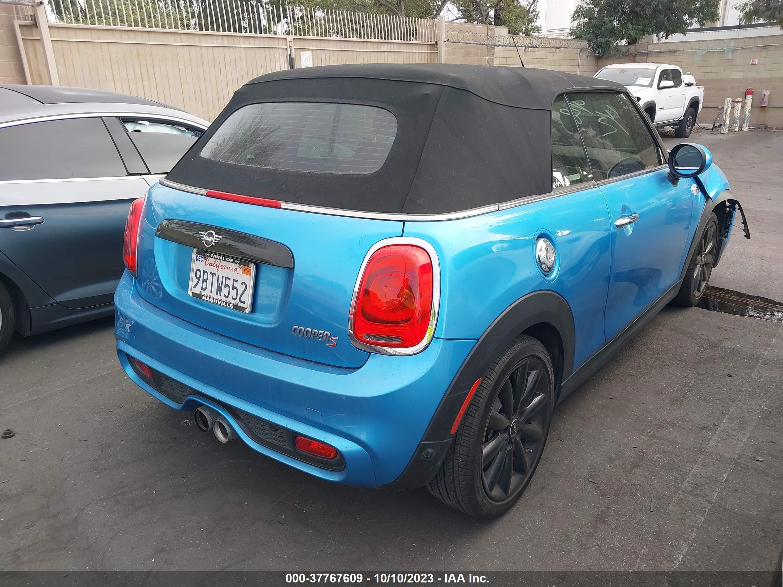 Photo 3 VIN: WMWWG9C53K3J31195 - MINI CONVERTIBLE 