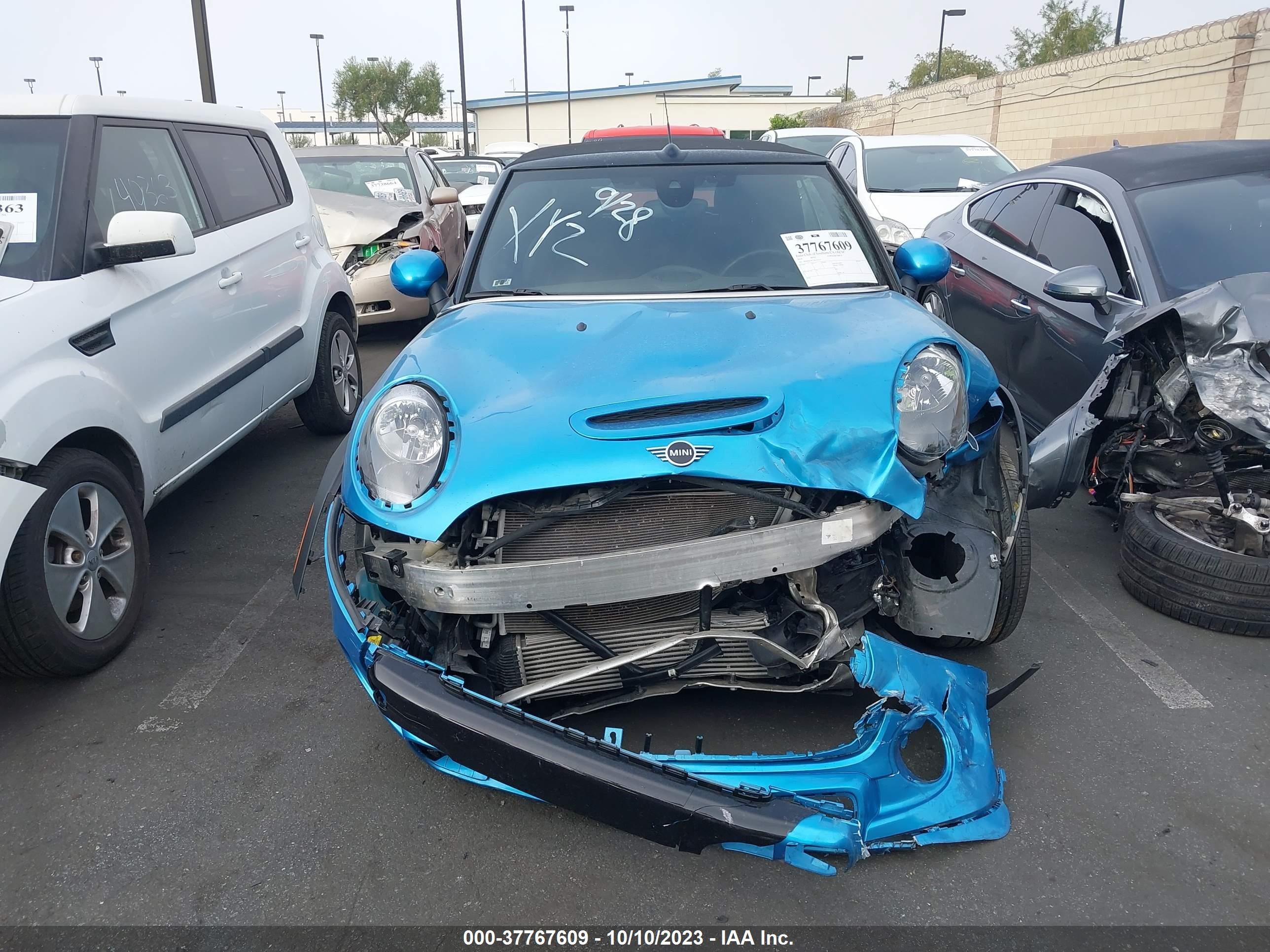 Photo 5 VIN: WMWWG9C53K3J31195 - MINI CONVERTIBLE 