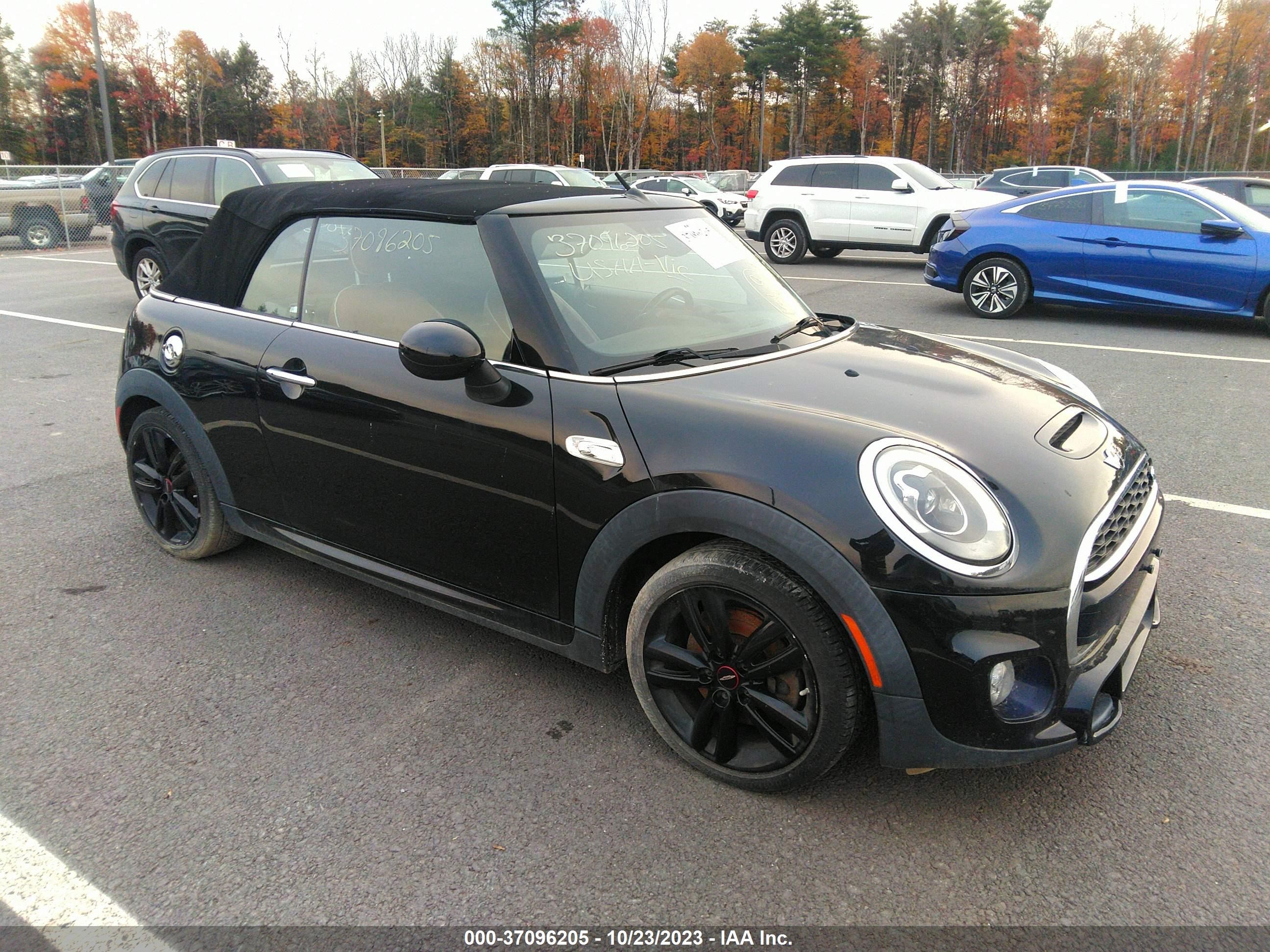 Photo 0 VIN: WMWWG9C55H3A92735 - MINI CONVERTIBLE 