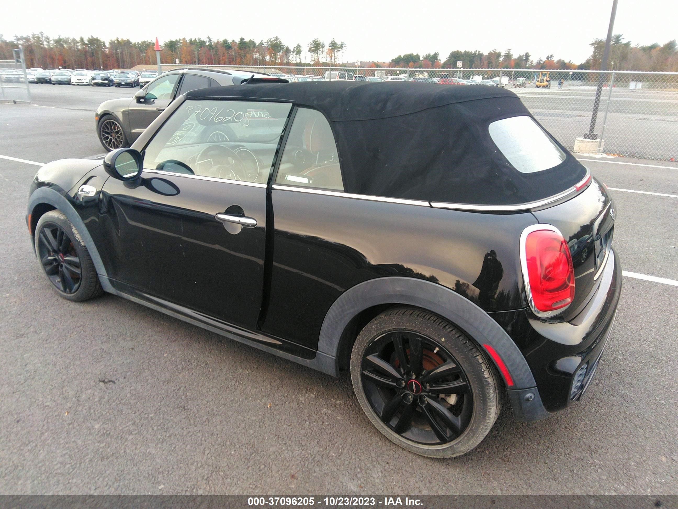 Photo 2 VIN: WMWWG9C55H3A92735 - MINI CONVERTIBLE 